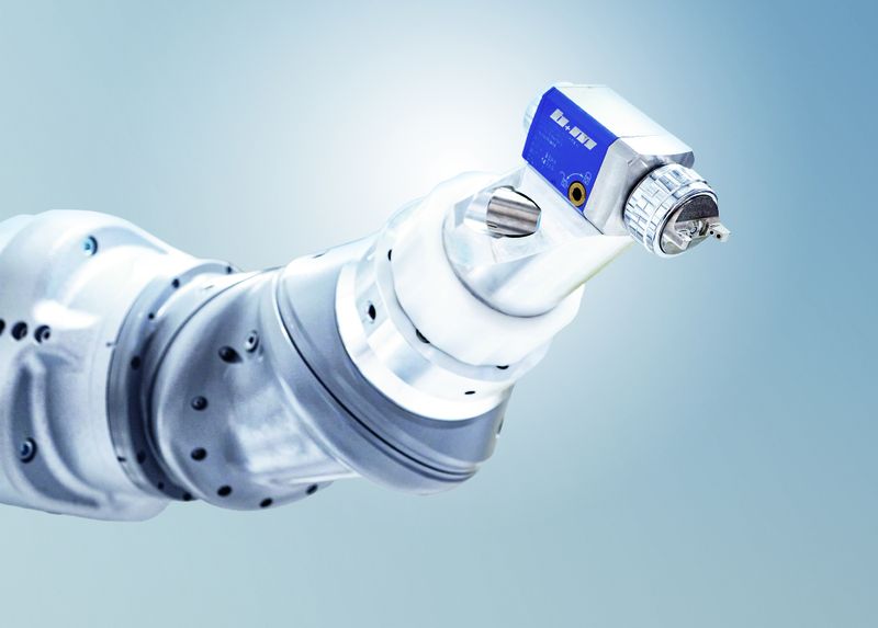 The X6-generation robots from b+m deliver exceptionally high paint quality and are also particularly compact and designed for easy maintenance.(Image: Beckhoff)