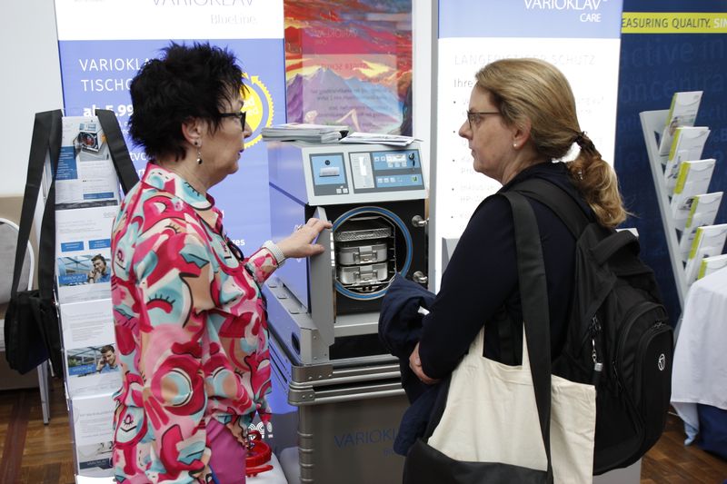 Weitere Impressionen der LAB-SUPPLY Berlin 2022.    Mehr Infos zu den kommenden LAB-SUPPLY-Messen finden Sie auf www.lab-supply.info.  (C. Lüttmann, LABORPRAXIS)