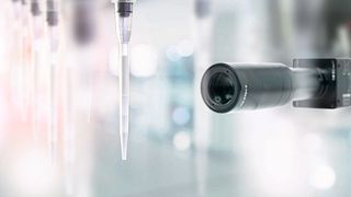 Automatisiert lassen sich Pipettenspitzen hochgenau und dabei wirtschaftlich prüfen. (Bild: SVS-Vistek)