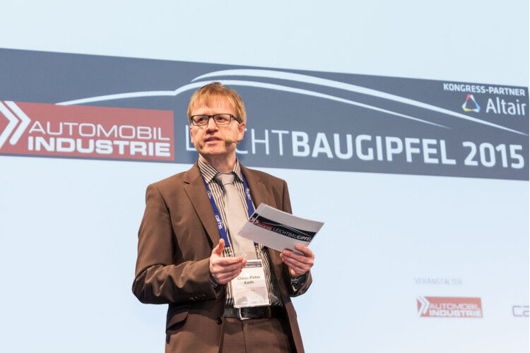Auch der Chef-Redakteur der »Automobil Industrie« Claus-Peter Köth freute sich auf zwei interessante Leichtbau-Tage. (Foto: Stefan Bausewein)