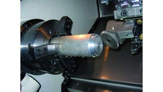 Sonder-Prägewerkzeug beim Bearbeiten einer konischen Andrehung. Bild: Böni (Archiv: Vogel Business Media)