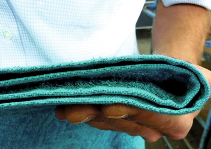Der Anlagenbauer Texpa entwickelt, baut und installiert weltweit Anlagen für den Heimtextil-Bereich. Dazu zählen Frottier-, Tisch- und Bettwäsche. Das Material stellt besondere Anforderungen an die Anlagen. (Bild: Kuhn)