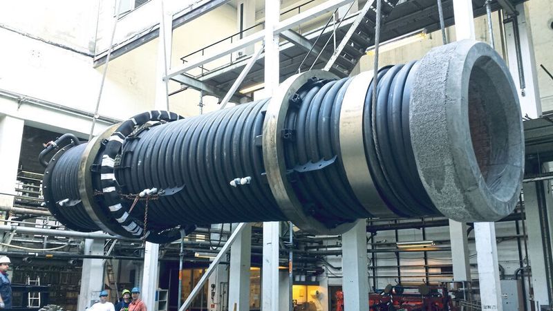 Eine harte Nuss für Anlagenbauer: So gelingt es, Wärme aus der Verbrennung von Nussschalen zu gewinnen. (Werkstätten)