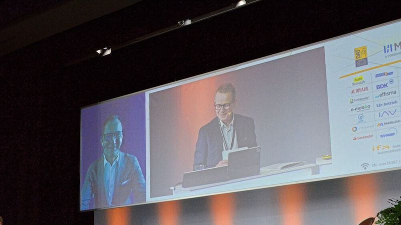 Ebenfall nur online-Teilnehmen konnte VW-Markenchef Thomas Schäfer. Er skizzierte, wie VW wieder eine begehrenswerte Marke werden will. (Bild: Rehberg – VCG)