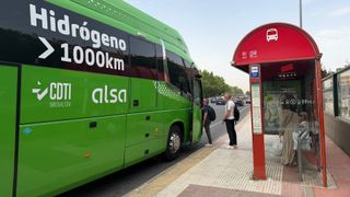Erstes Kundenprojekt: Neues Brennstoffzellensystem von Bosch kommt in Irizar-Testbus zum Einsatz. (Bild: Bosch)