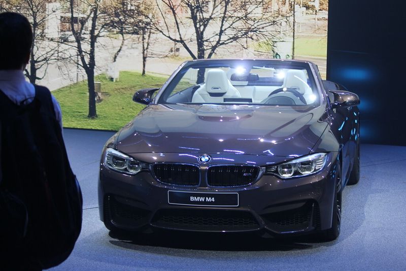 With more than 12,000 m2 over two levels, this year’s stand is the BMW Group’s largest- ever. All innovations, new models and the entire product portfolio will be on show for the media and all other visitors. (Source: Schulz)