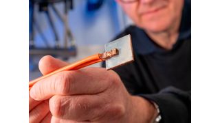 Trumpf hat eine produktiverer Möglichkeit dafür gefunden, wie man Kupferleiter an Busbars per Laser prozesssicher und sehr schnell anschweißen kann. Damit sei die aufwendige Schraubverbindung obsolet ... (Bild: Trumpf)