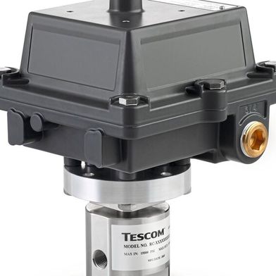 Das motorisierte Emerson Tescom RC-X Einspritzraten-Regelventil unterstützt Offshore-
Raffinerien durch eine präzise, reproduzierbare Chemikalieneinspritzung bei der Reduzierung von
Chemikalienverbrauch, Ausfallzeiten und Gesamtbetriebskosten. (Bild: Emerson)