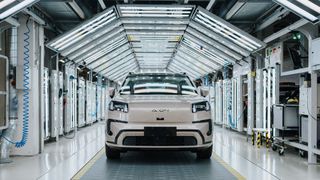 Der GAC Aion V wird bereits in den ersten europäischen Märkten angeboten. Künftig soll er aus Österreich kommen. (Bild: Magna/Peter Reiter Photography)