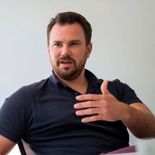 Nach Stationen bei Tesla und Pininfarina macht sich Jochen Rudat jetzt selbständig.(Bild:  Electric Ventures)