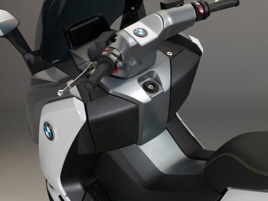 Der neue BMW C evolution: Leistungsstarke Bremsanlage mit ABS (BMW)