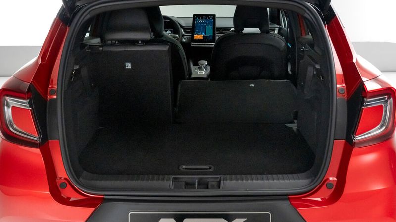 Der Gepäckraum fasst bis zu 1.275 Liter. (Bild: Mitsubishi)