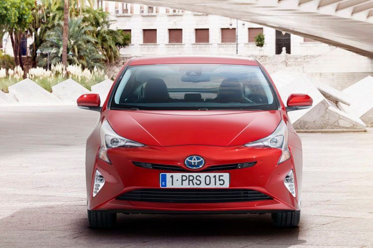 Nun ist die vierte Auflage fertig. Und so neu wie nie zuvor. Die Japaner holten zum Rundumschlag aus, ließen praktisch keinen Stein auf dem anderen. (Foto: Toyota)