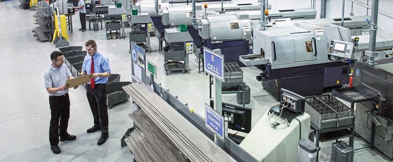 Smart Manufacturing im Aufwind: Die in intelligente Fertigung ist geprägt von vernetzten Maschinen, hoher Flexibilität und einem durchgängigen Datenfluss.(Bild:  Siemens)