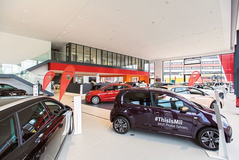Der Showroom in dem im Juni 2017 eröffneten Betrieb ist 425 Quadratmeter groß. (Seat)