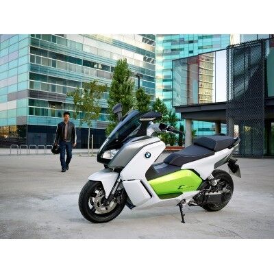 Elektro-Scooter: BMW C evolution (BMW)