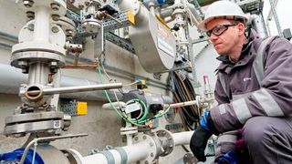Evonik will unter anderem die Produktion von Wasserstoffperoxid umweltfreundlicher machen. (Evonik)