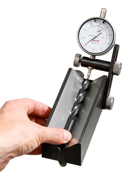 Das „Toolcheck“ zum Messen der Schneiden-Höhen Differenz beziehungsweise des Freischliffs bei Spiralbohrern. (Bild: Brinkmann+Wecker)