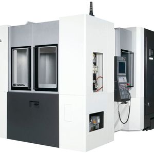 Am Open House der Suvema AG werden CNC-Fertigungsmaschinen unterschiedlicher Hersteller präsentiert.