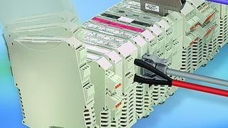 Bild 1: Die Modularität des Gehäusesystems ermöglicht eine funktionsgerechte Unterbringung der Elektronik.  Bild: Phoenix Contact (Archiv: Vogel Business Media)