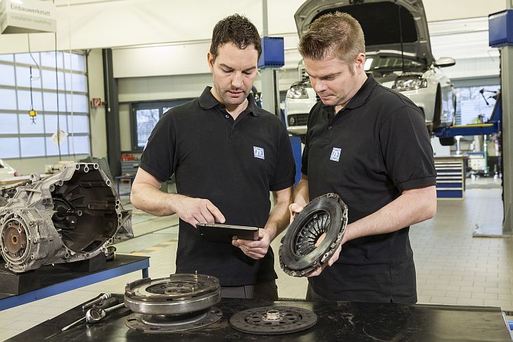 Genaue Fehlersuche ist bei der Kupplungsreparatur Pflicht. (Foto: Ralf Barthelmes)