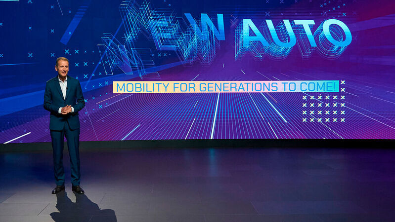Volkswagen-Chef Herbert Diess stellte am Dienstag die neue Konzernstrategie „New Auto“ vor.
