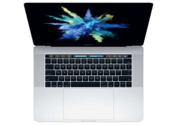 MacBook Pro 15”: Die neue Version des MacBook Pro 15” zeigt ein besonders strahlendes und farbenreiches Retina-Display mit LED-Hintergrundbeleuchtung und IPS-Technologie, einer nativen Auflösung von 2506 x 1600 Pixeln bei 227 ppi im P3-Farbraum. In die Tastatur integriert ist die Touch Bar – eine Multi-Touch-Leiste aus Glas in Retina-Qualität, die direkten Zugriff auf Tools ermöglicht. Mit einer Berührung kann etwa zwischen Kurzbefehlen und Textvorschlägen gewählt werden. Im Vollbildmodus kann man durch eine Video-Timeline streichen, Fotos lassen sich mit einem Tipp bearbeiten. Diese Schnittstelle ersetzt die traditionelle Leiste mit Funktionstasten, Hersteller Apple, Cupertino, USA.  (Bild: Red Dot / Apple)