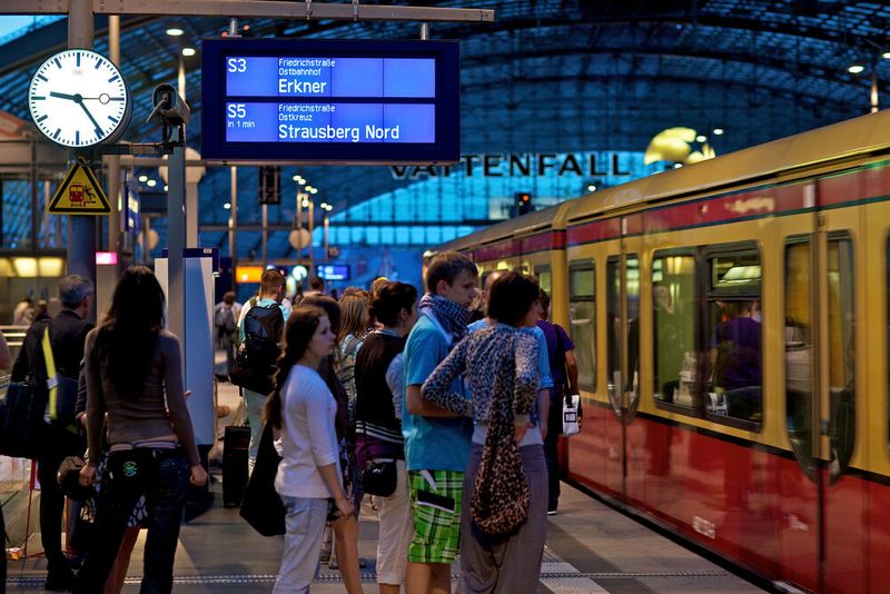 Die größte Ausschreibung der Berliner S-Bahn-Geschichte stößt auf reges Interesse. Gesucht wird ein Betreiber für die Zeit von 2027 bis 2042. (Bild:  Donath/S-Bahn)