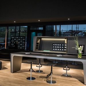 Neben neuen CI-Elementen kommen auf die Vetriebsmitarbeiter auch neue Aufgaben hinzu.(Bild:  Schade)