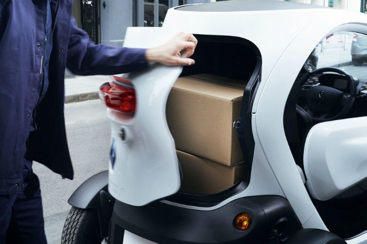 Der Twizy Cargo ist ab 7.980 Euro (4 kW/5 PS, 45 km/h Höchstgeschwindigkeit) sowie ab 8.680 Euro (13 kW/18 PS, 80 km/h Spitze) erhältlich. (Foto: Renault)