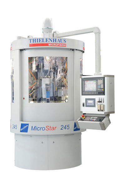 Die Micro-Star-Baureihe hat Thielenhaus um eine selbstregelnde Maschine für die Kombinationsbearbeitung ergänzt.   (Thielenhaus Technologies)