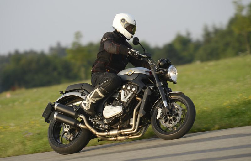Die Horex VR6 Roadster ist mittlerweile unterwegs. (Bild: Horex)