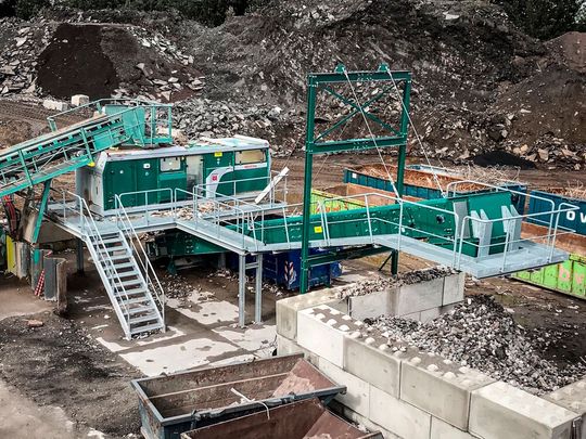 Transportbänder von Habasit werden mit Fokus auf Prozesssicherheit, Verschleißfestigkeit und wirtschaftlichen Anlagenbetrieb in der Schüttgut-, Prozess- und Recyclingindustrie entwickelt(Bild:  Habasit)