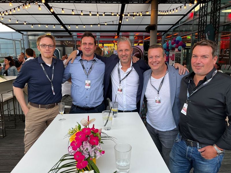 (v. l.) Christian Helisch, S&K, Alexander Spohr, Björn Siewert, S&K, Ralf Schweitzer, GSD, und Oliver Kau, S&K. (Bild: Vogel IT-Medien GmbH)