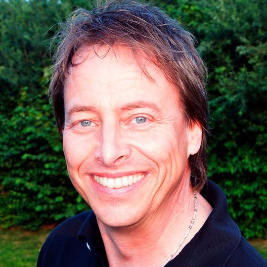 Peter Burges: „Corona hat uns gezeigt, dass flexibles Arbeiten nicht nur möglich, sondern auch nötig ist. Diese Flexibilität erwarten nicht nur unsere Kunden, sie sollte auch mehr Zeit für einen selbst bringen.“ Peter Burges: „Corona hat uns gezeigt, dass flexibles Arbeiten nicht nur möglich, sondern auch nötig ist. Diese Flexibilität erwarten nicht nur unsere Kunden, sie sollte auch mehr Zeit für einen selbst bringen.“