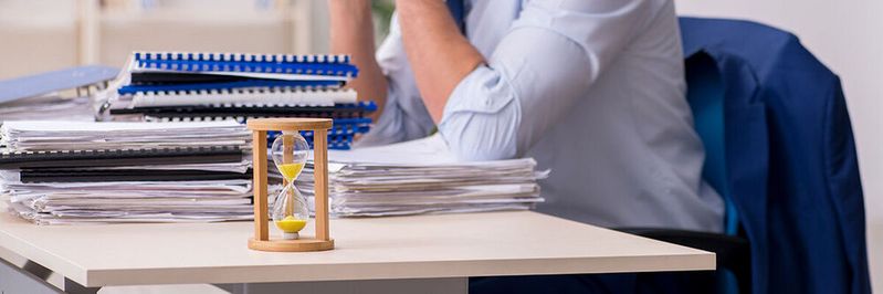 Elektronische Verwaltungsportale sollen es Bürgern ermöglichen, sämtliche Verwaltungsleistungen online in Anspruch nehmen zu können. Der Landtag Mecklenburg-Vorpommern erkennt jedoch klare defizite beim Aufbau der landeseigenen Plattform.(©  Elnur – stock.adobe.com)