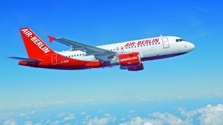 Rund 100 Flugzeuge zählt Air Berlin mittlerweile zur hauseigenen Flotte. (Archiv: Vogel Business Media)