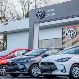 Ein Toyota-Autohaus nördlich von Paris ist der erste Betrieb, in dem der Hersteller das neue europäische Retail-Konzept in allen Facetten umgesetzt hat.  (Bild:  Toyota)