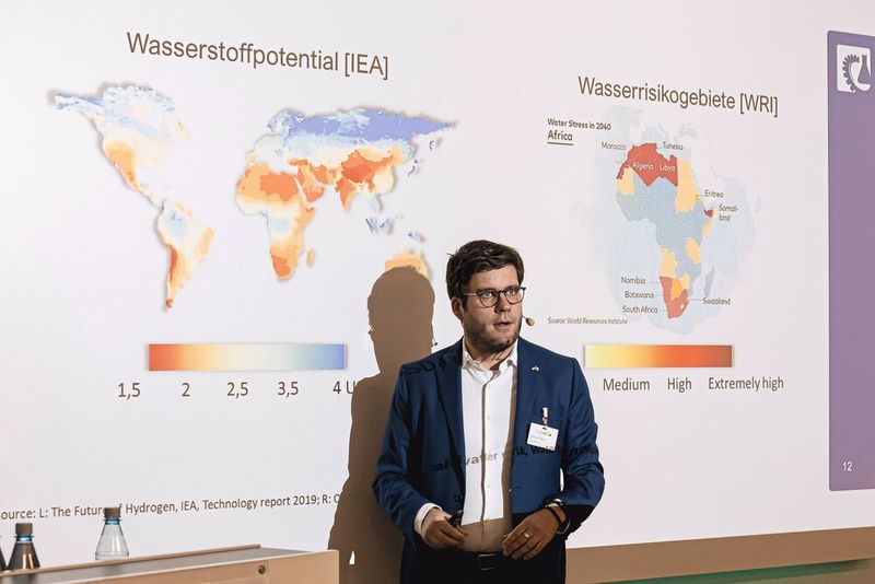 Unterkültes Europa: Wasserstoff wächst da, wo Sonne, Wind und stabile Verhältnisse zusammenkommen, so D. Frank. Ein heißer Kandidat: Namibia. (Bild: Stefan Bausewein)