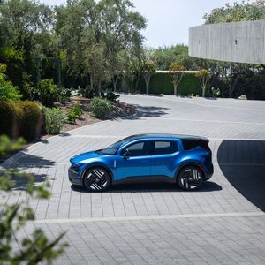 Die spannendste Produktneuheit von Fisker dürfte der Pear sein, der ab 32.900 Euro im Sommer 2025 angeboten wird. Für ein Familienauto mit fünf- oder sechssitziger Kombination ist es ein attraktiver Einstiegspreis(Bild:  Fisker)