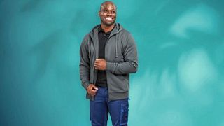 Die DBL bietet die Hoodies im Mietservice in vielen Farben an.     (Bild: DBL)