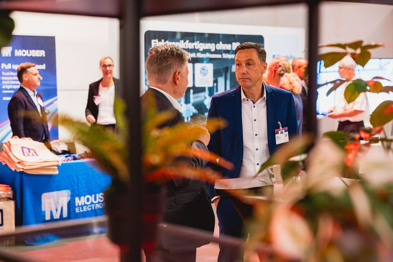 Impressionen vom 24. Würzburger EMS-Tag: Im Mittelpunkt standen aktuelle Branchenthemen, praxisnahe Impulse und insbesondere der persönliche Austausch innerhalb der EMS-Community. (Bild: Stefan Bausewein)