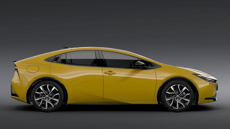 Der neue Prius ist mit einer Länge von 4,6 Metern zwar etwas kürzer als sein Vorgänger, dafür ist der Radstand gewachsen. (Bild: Toyota)