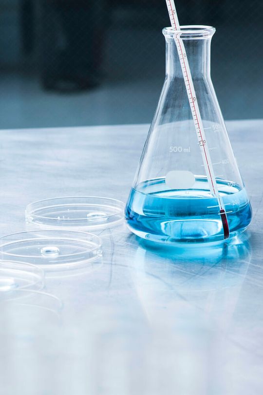 DigiPass fördert den Austausch digitaler Materialdaten zwischen Industrie und Forschungseinrichtungen und legt damit den Grundstein für einen digitalen Material- und Produktpass. (Bild:  Covestro)