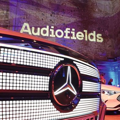 Das Fraunhofer IDMT, Mercedes-Benz und Burmester haben die 3D-Audiotechnologie „Audiofields“ entwickelt. (Bild: Thomas Günnel – Automobil Industrie)