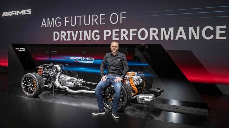 „Wir gucken bei jedem Modell, ob es zu uns passt und entscheiden uns dann.“, sagt Jochen Hermann über die Entwicklung von Derivaten.(Bild:  ampnet/Mercedes-Benz AG)