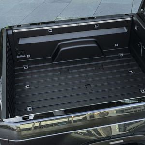 Die Ladefläche bietet viel Platz für Gepäck.(Bild:  Atlis Motor Vehicles)