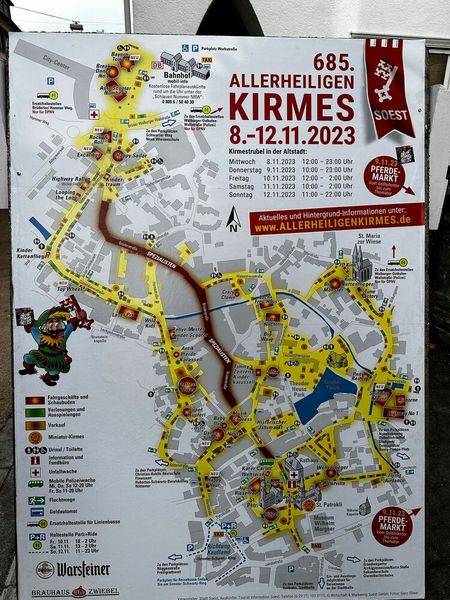 Der Grund für den Flug: Alle Jahre wieder geht es zur Allerheiligen Kirmes nach Soest. (Bild: Vogel IT-Medien)