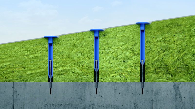 Eine Gefälledämmung auf der Dachfläche trägt entscheidend zu mehr Nachhaltigkeit des Gebäudes bei.(Bild:  SFS)