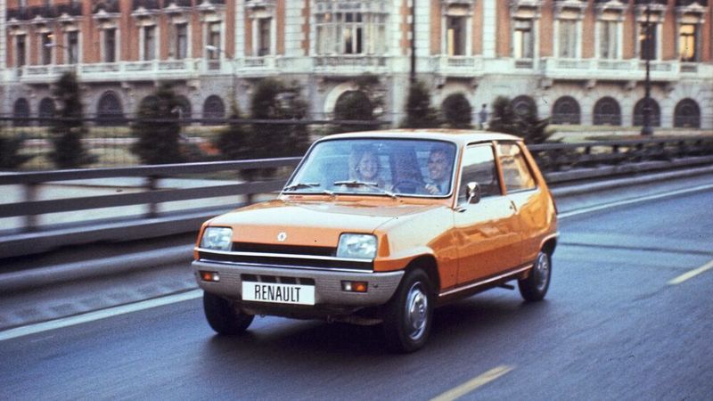 Ab 1977 wurde der Renault 5 als Lizenzbau auch im Iran hergestellt. Als Fünftürer wurde er vom Automobilhersteller Pars Khodro als Sepand und bis 2013 als Renault PK produziert. (Bild: Renault)